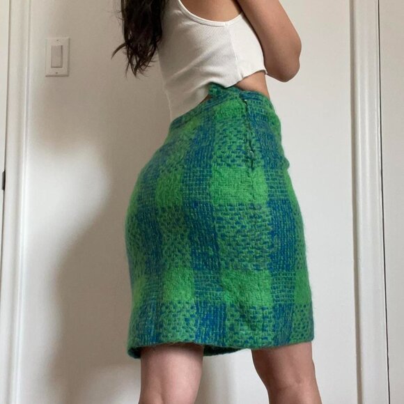 Vintage green and blue wool plaid skirt - Picture 4 of 4
